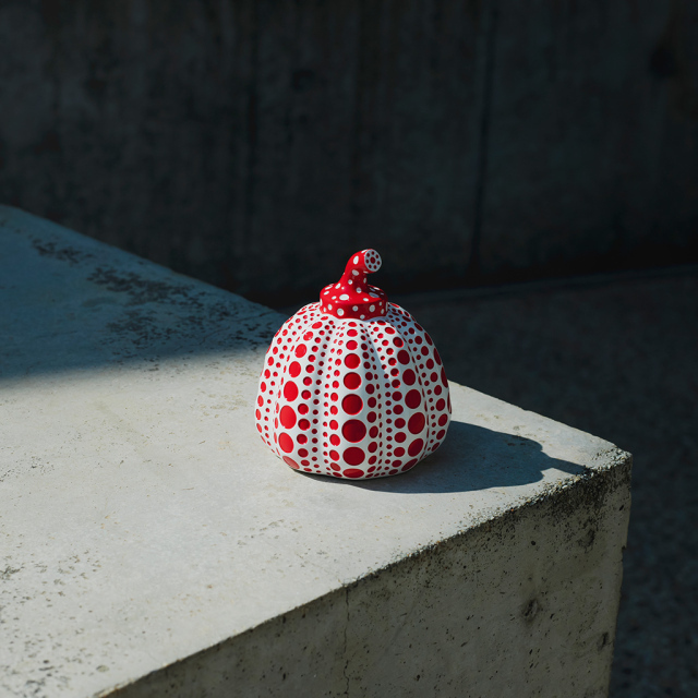 Max.5】草間彌生南瓜オブジェ 赤白_Yayoi Kusama Pumpkin Object