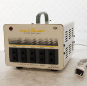 SU-1000｜ほぼ世界中の電圧に対応したマルチトランス リビングや書斎に