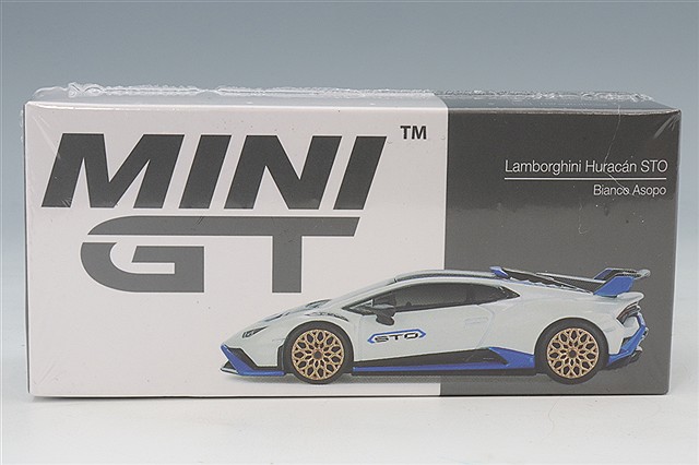 TSM ミニGT 1/64 ランボルギーニ ウラカン LB-WORKS GT グラビティ 右