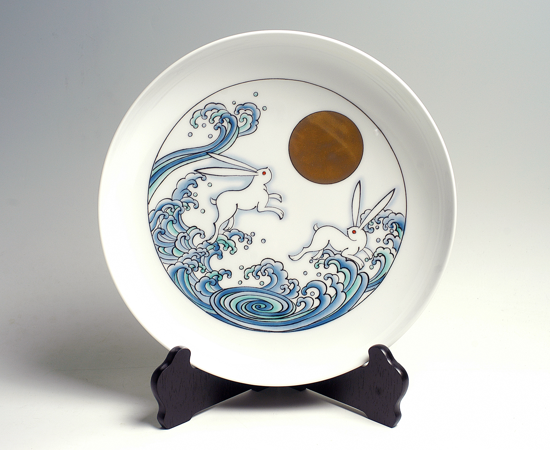 25cm和皿－鍋島染付「月に波うさぎ」