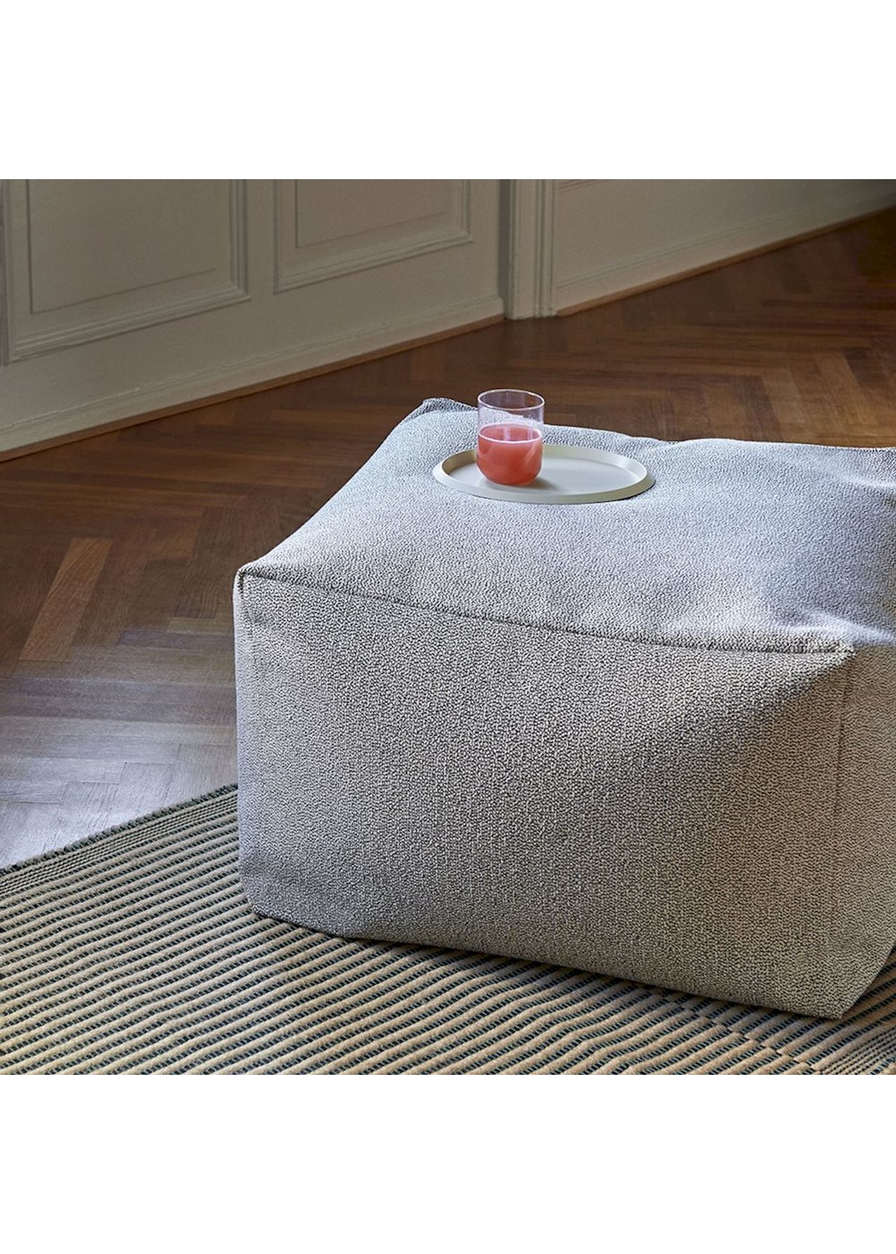 値下げ‼️【完売品】HAY POUF /マスタード 状態良】HAY POUF（プフ