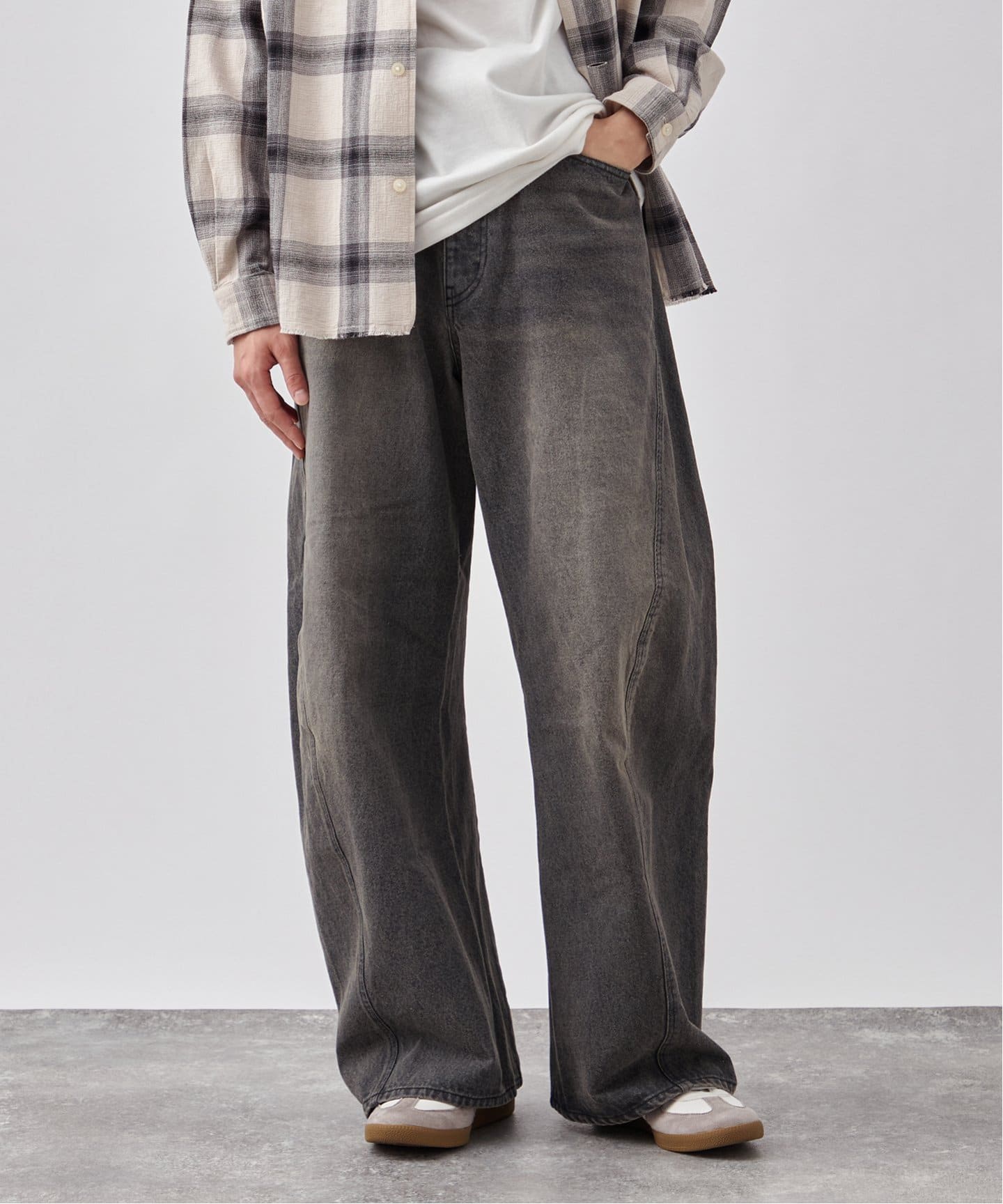 B.A.C.D] 3Dツイスト バギーデニムパンツ（デニムパンツ・ジーンズ