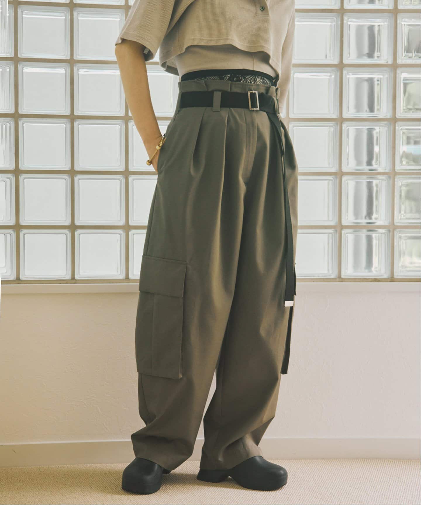 oll*FRAMeWORK ハイウエストカーゴパンツ（カーゴパンツ）｜FRAMeWORK