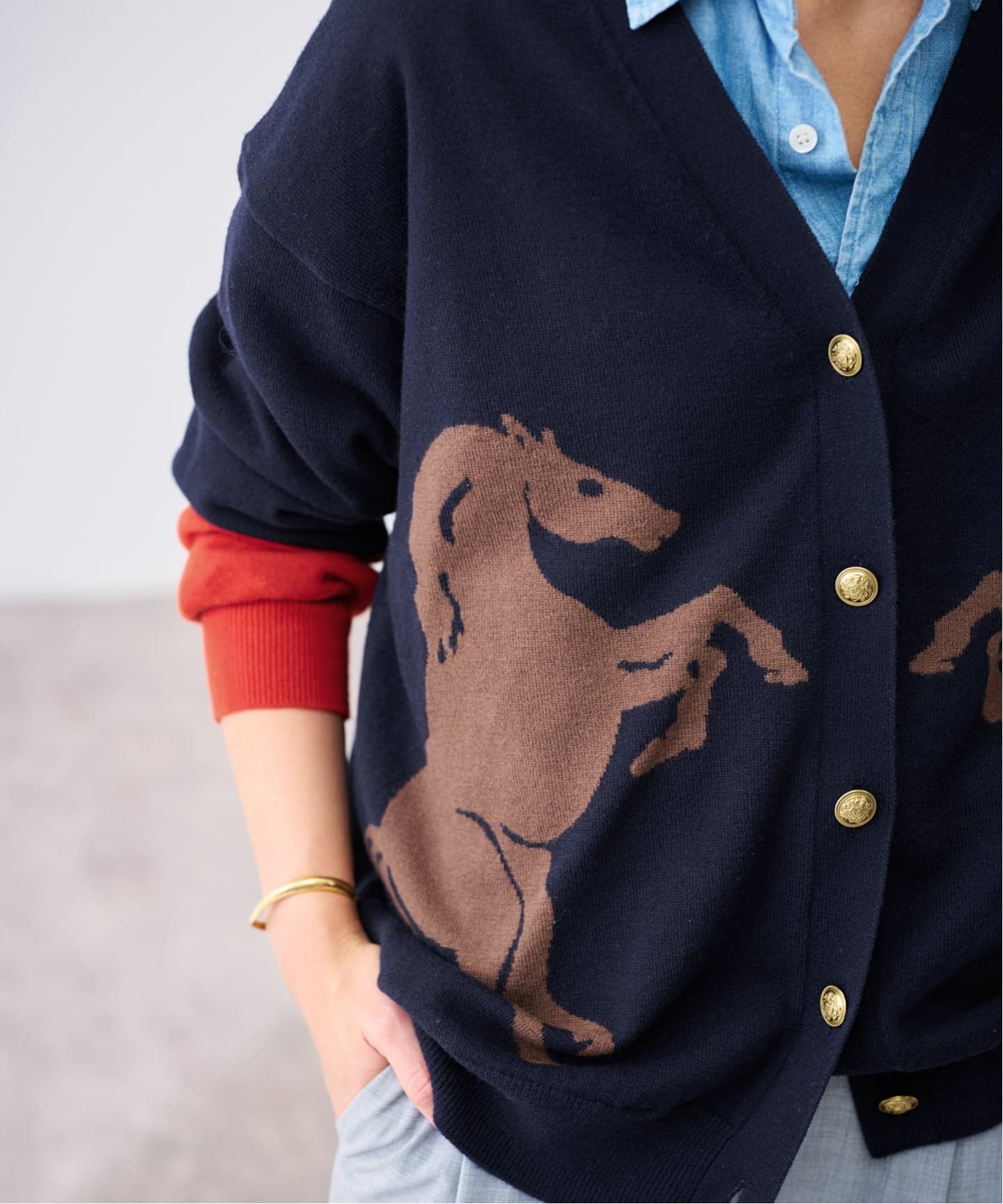 Horseインターシャ カーディガン（カーディガン）｜FRAMeWORK