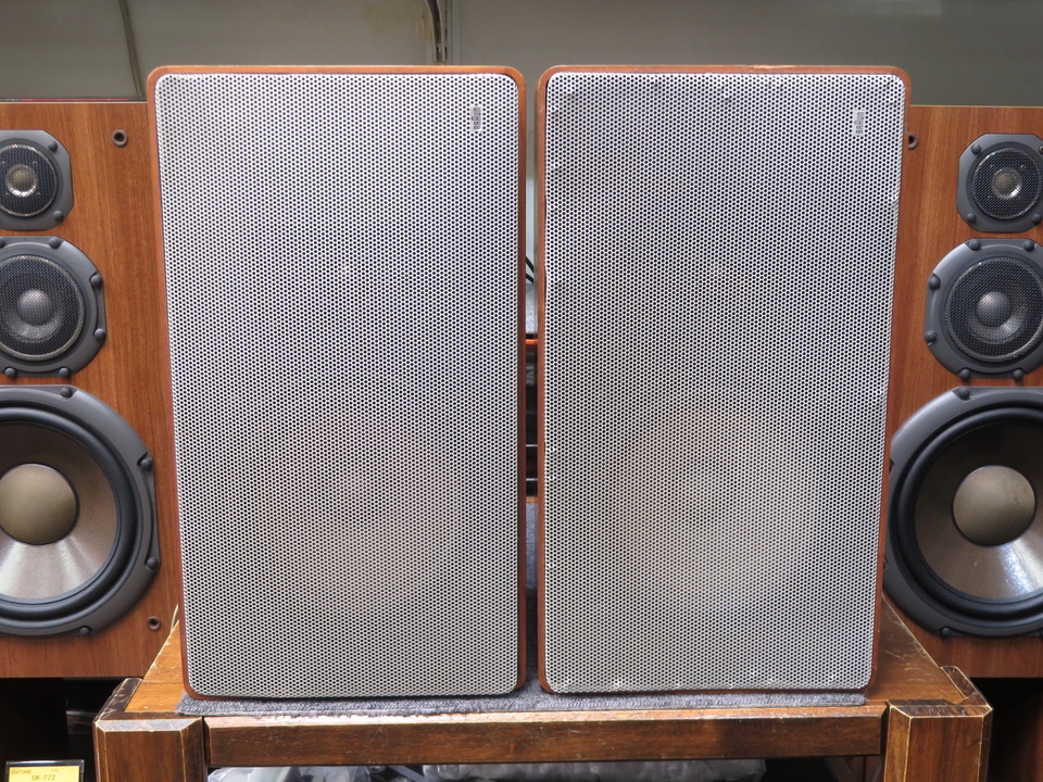 L500/1 Braun - HiFi-Do McIntosh/JBL/audio-technica/Jeff Rowland