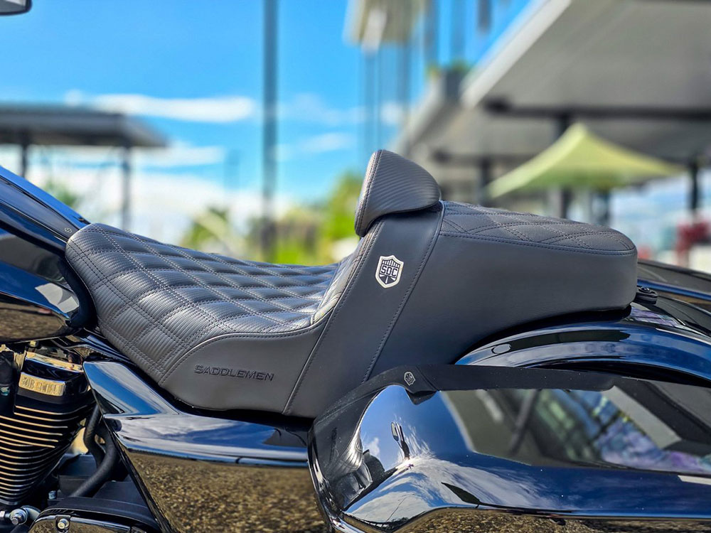 SADDLEMEN SEATS Step-Up San Diego Customs Pro Series Gripper Dual