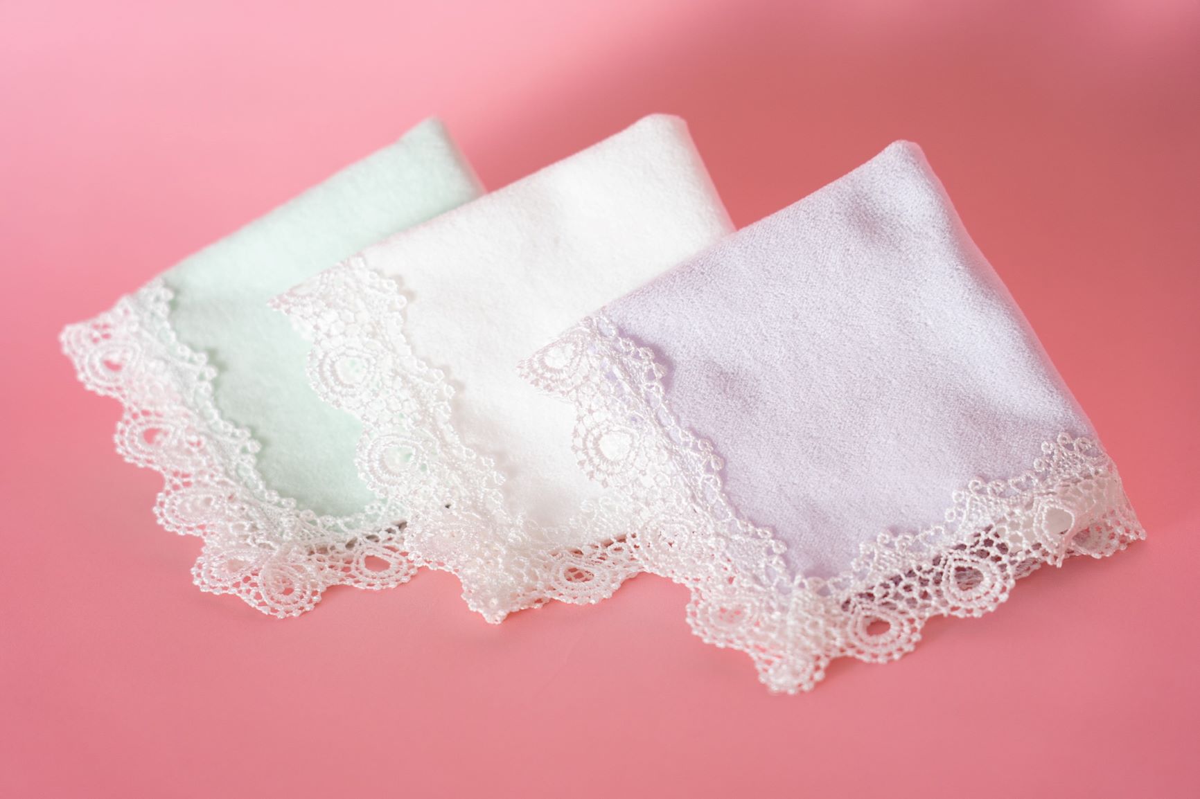 名入れギフト】近沢レース店ミニタオルハンカチ（ミニヨン） | 近沢