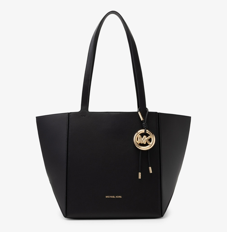 優秀通勤バッグ】出張時も活躍！ 形を変えられる「マイケル・コース