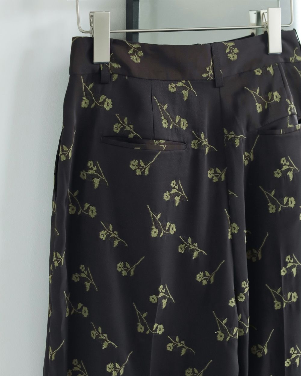 ànuke online store（アンヌーク） / Flower Jacquard PantsFlower