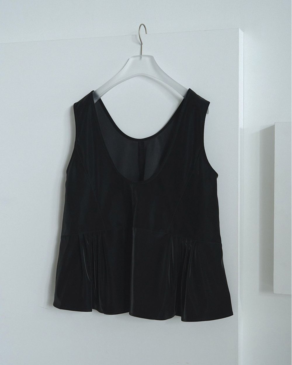 ànuke online store（アンヌーク） / Uneck Peplum TopsUneck Peplum