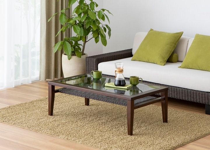 ケイ・ローテーブル (ラタン)～収納付き～涼しげなガラス天板とラタン