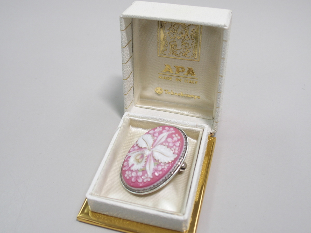 TOSHIKANE JAPAN ブローチ 兼 ペンダントトップ 俊兼 有田焼