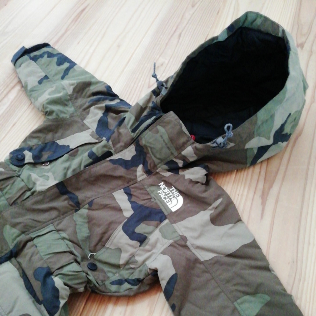 ス*ー様 THE NORTH FACE 迷彩スキーウェア 110センチ（NYJ1 ス*ー様