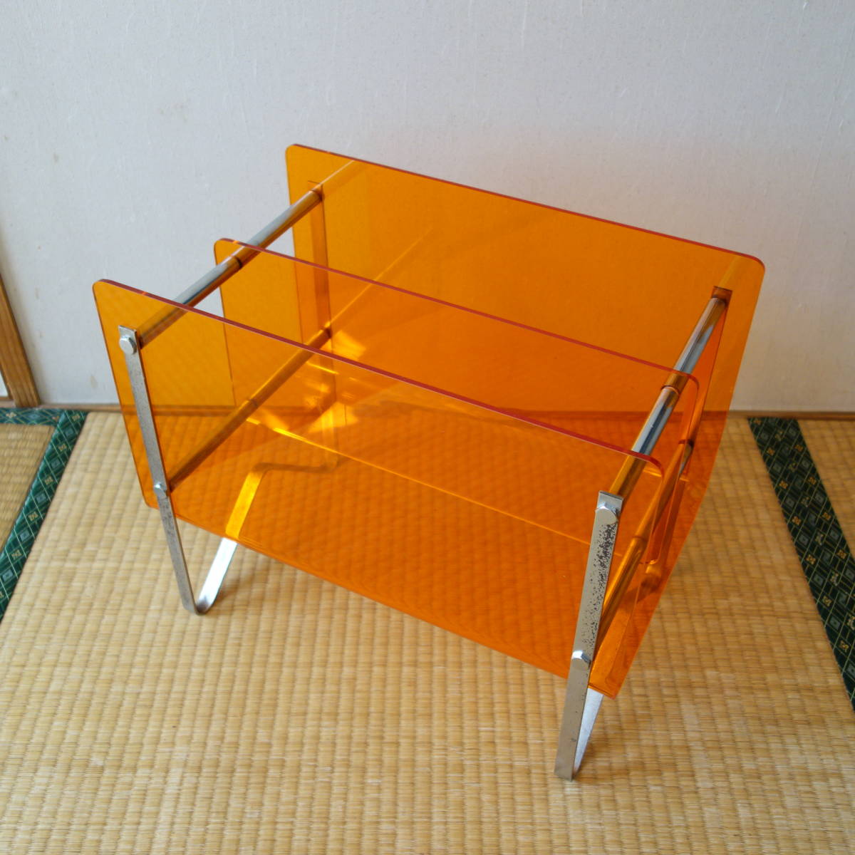 ヴィンテージ マガジンラック スペースエイジ アクリル マガジンラック