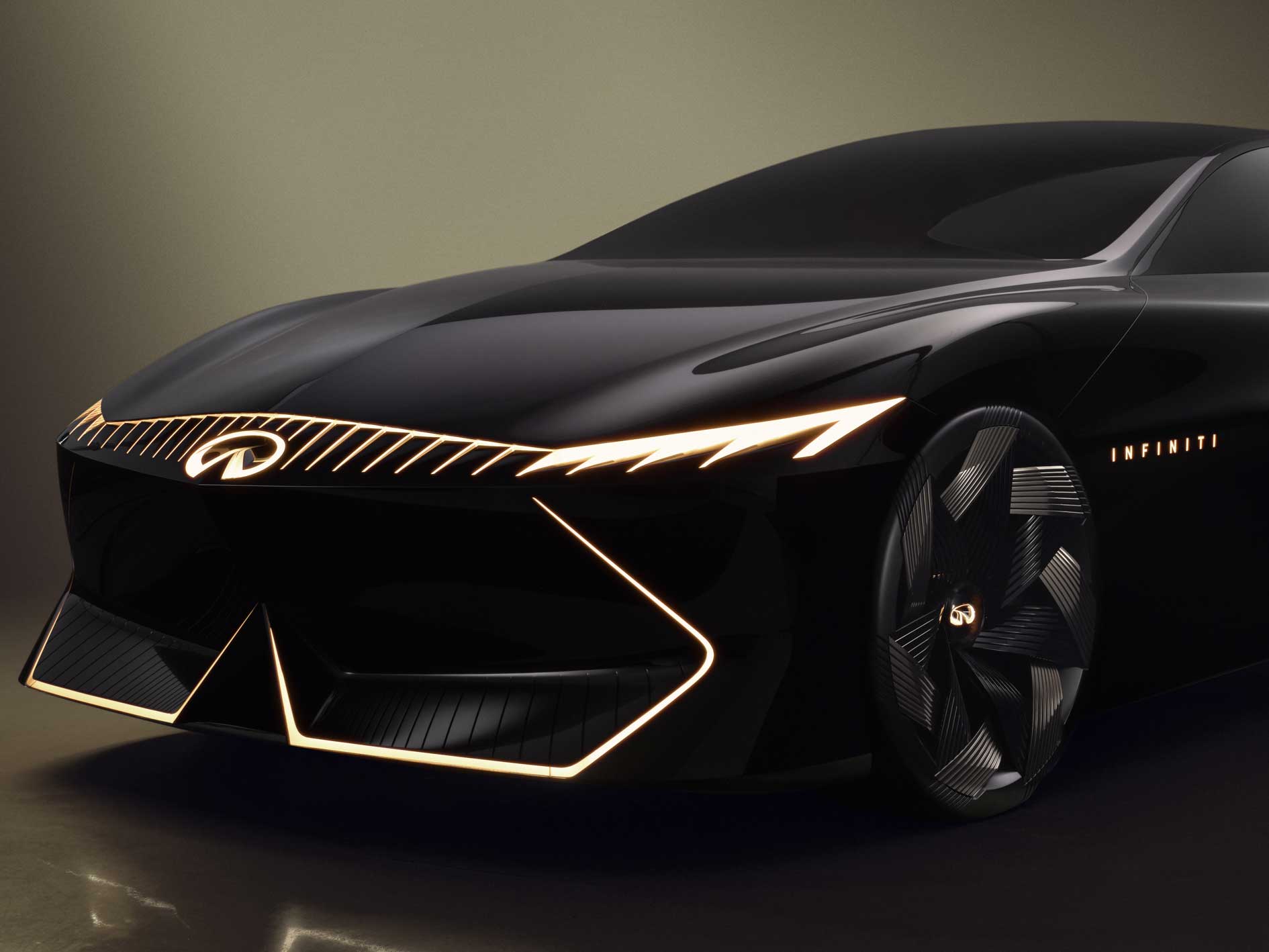 インフィニティ EVコンセプトカー2車種＆新型「QX80」「QX65」発表