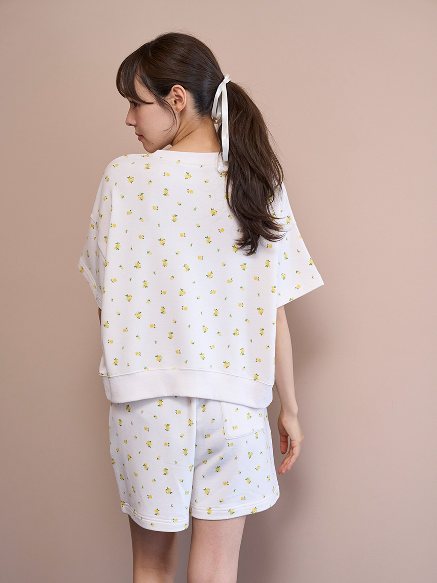 オフィシャル・直営店舗限定】小花柄裏毛プルオーバー＆ショートパンツ