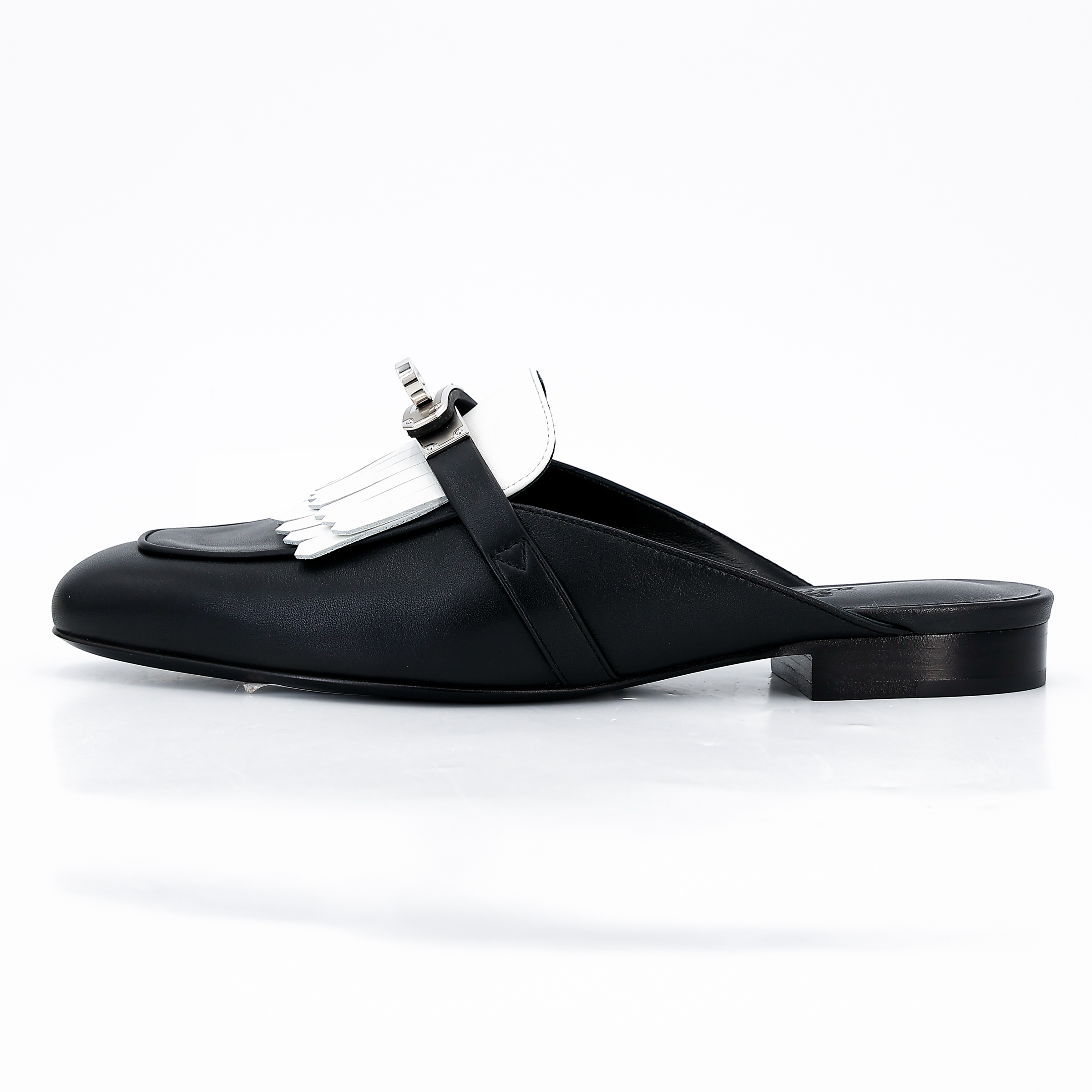 ランク N 新品 HERMÈS エルメス ミュール オズ ブラック (89) ホワイト