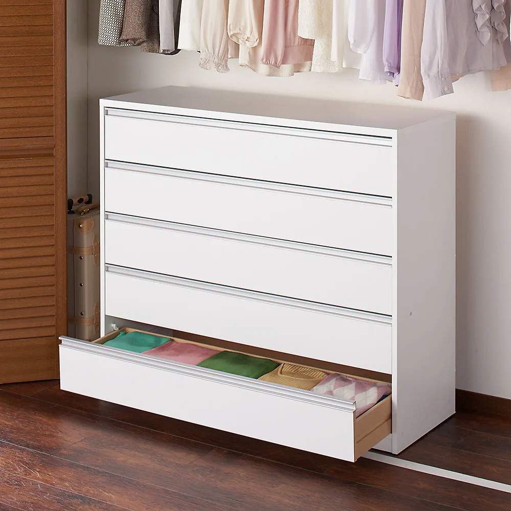 気軽に動かせる隠しキャスター付きワイドクローゼットチェスト 幅120cm