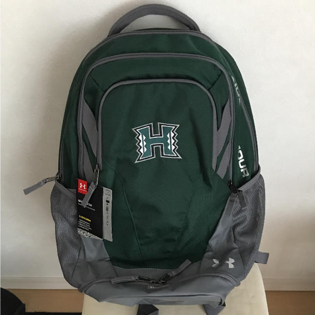 UNDER ARMOUR - ハワイ大学 × アンダーアーマー リュック 新品の通販