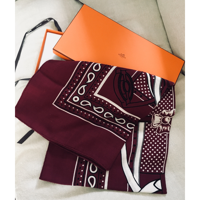 HERMES - Hermès エルメス バンダナ柄カシミアストール hermes
