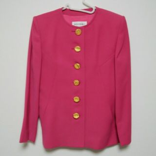 SAINT LAURENT（ノーカラージャケット）のフリマアイテム一覧