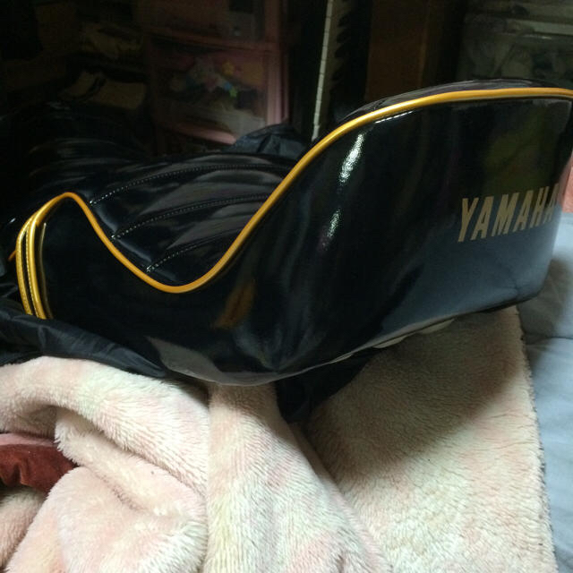 XJR400 4HM チョビ三段シートの通販 by こんにちわー｜ラクマ