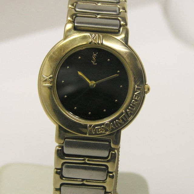 イヴ・サン・ローラン シチズン ボーイズ？ クオーツ 4620-E60957Yの