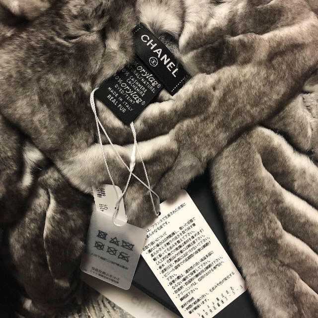 CHANEL - Chanel ✨新作 オリラグ✨ファーマフラー の通販 by from