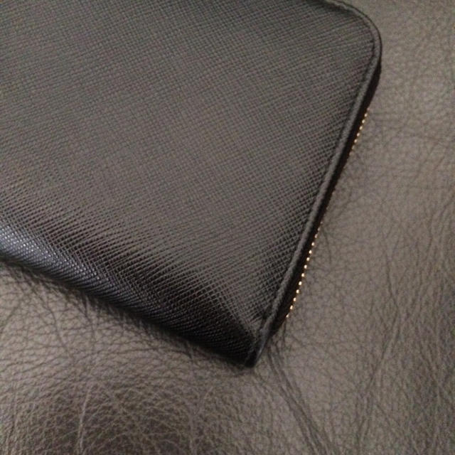 PRADA - 新品未使用 プラダ サフィアーノレザーラウンドジップ 長財布