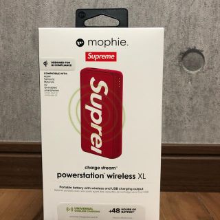 Supreme（バッテリー/充電器 ・ レッド/赤色系）のフリマアイテム一覧