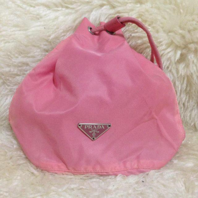 プラダピンクポーチ プラダ ナイロン化粧ポーチ ピンク（FUXIA) 1N0693