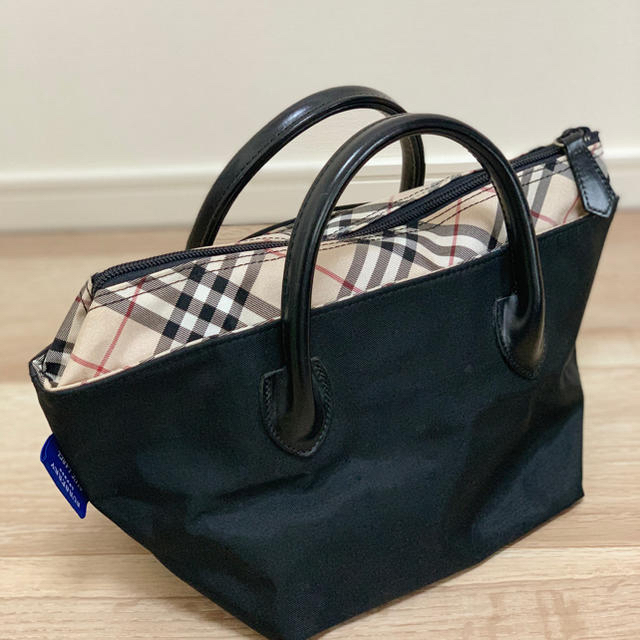 BURBERRY - バーバリー ナイロンバッグの通販 by aaari's shop