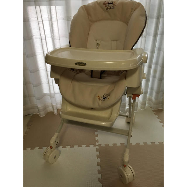 combi - コンビ ハイローチェア くまのプーさん テーブル付きの通販 by