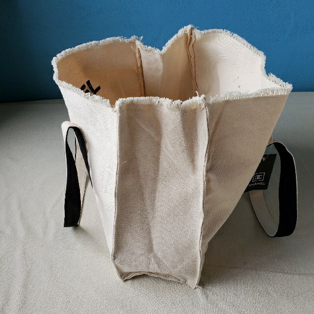 CHANEL - シャネル ノベルティ キャンバストートバッグの通販 by