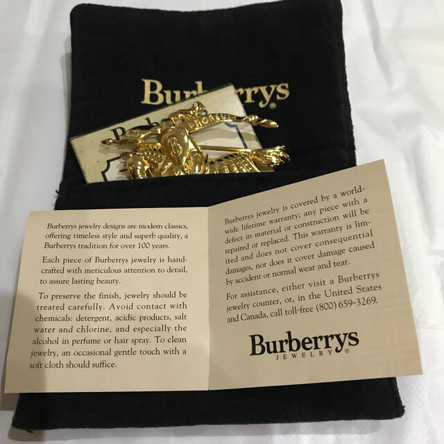 BURBERRY - hana様専用 未使用 バーバリー ブローチ コサージュの通販