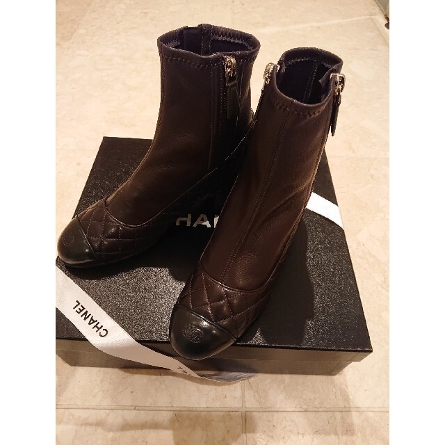 CHANEL - めんま様専用 新品未使用 CHANEL キルティングショートブーツ