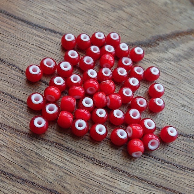 100粒 ホワイトハーツビーズ 革紐 三代目 ゴローズ タディ カスタム等