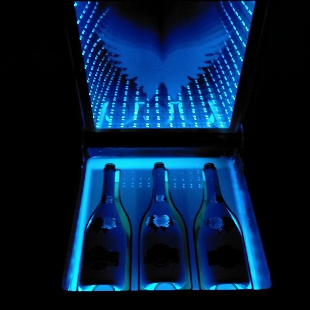 激レア アタッシュケース レア エンジェル シャンパン ライト