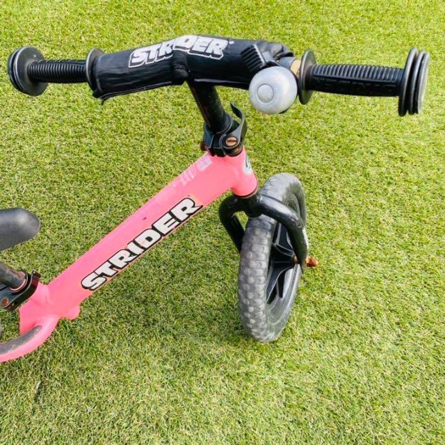 匿名配送】ストライダー スポーツ 12インチ ST-S4 ベル&スタンド付の