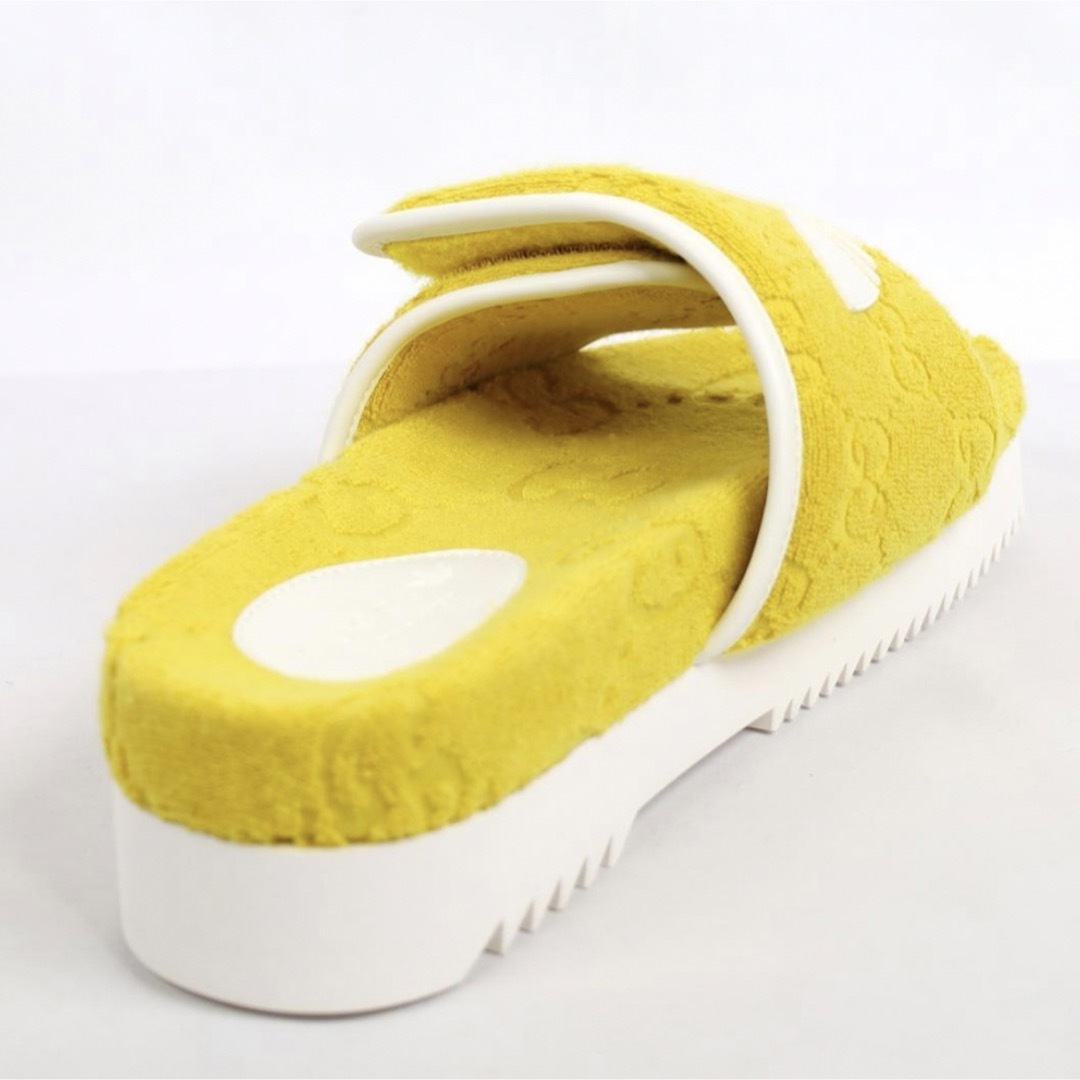 GUCCI - 新品 adidas x Gucci コラボ GG プラットフォームサンダル 黄