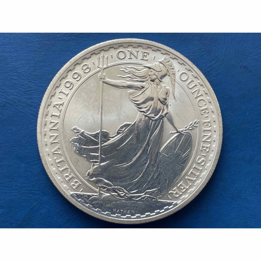 純銀】2018年エリザベス2世ブリタニア 2ポンド銀貨 英国 イギリス