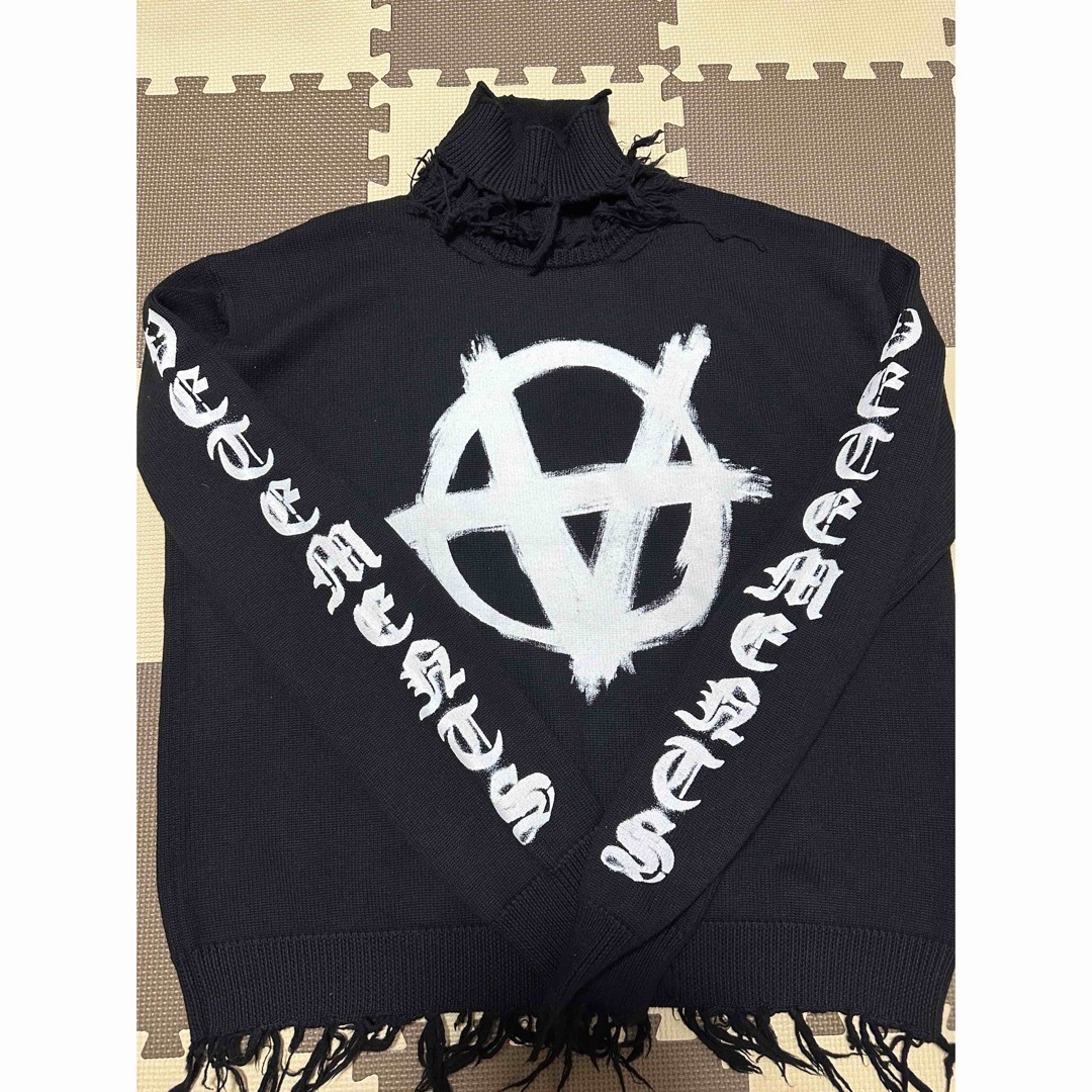 VETEMENTS - VETEMENTS 22aw アナーキー ハイネックニットの通販 by