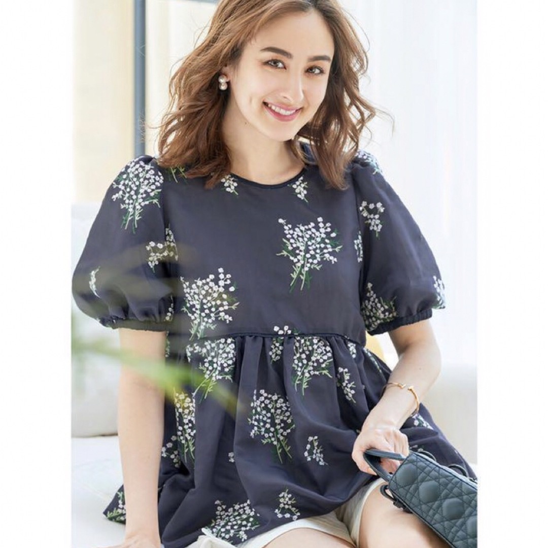 Chesty - ♡完売品♡美品♡かすみ草ブラウス♡ネイビー♡chesty