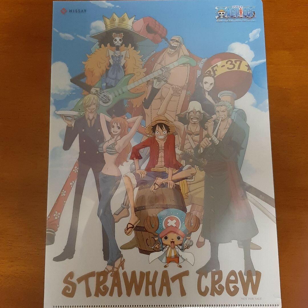 ワンピース ONE PIECE クリアファイル ルフィ ゾロ サンジ ナミの通販