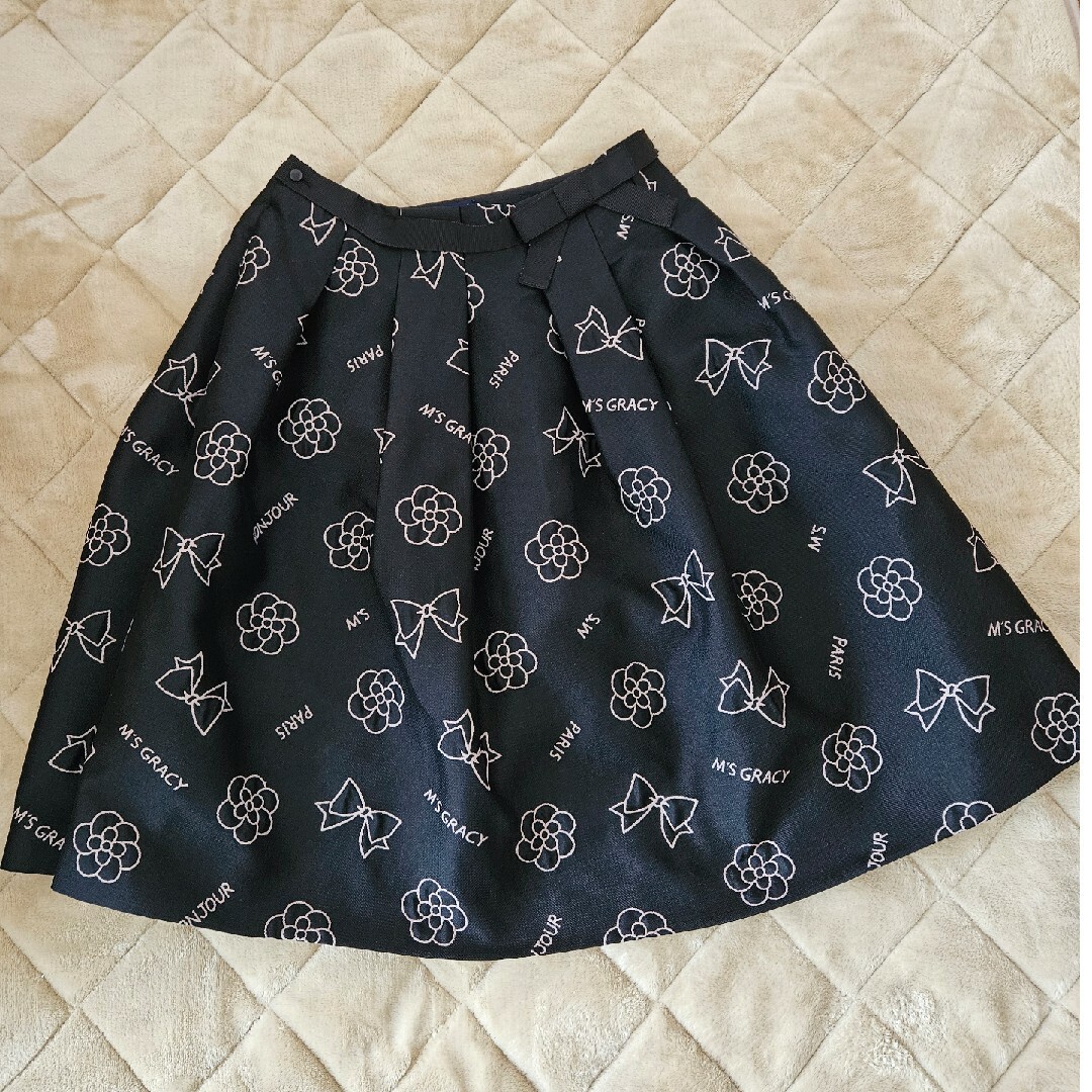 M'S GRACY - エムズグレイシーリボンカメリア柄スカートの通販 by こ
