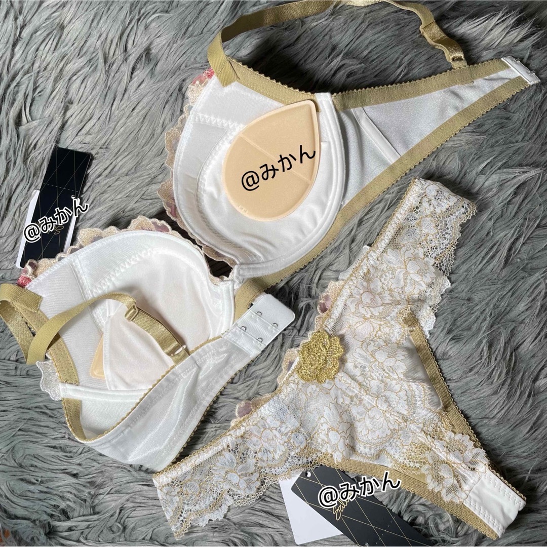 Wacoal - サルート03グループフロントエックスブラソングセット