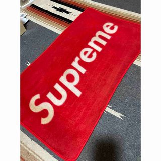 Supreme（ラグ/カーペット/マット）のフリマアイテム一覧