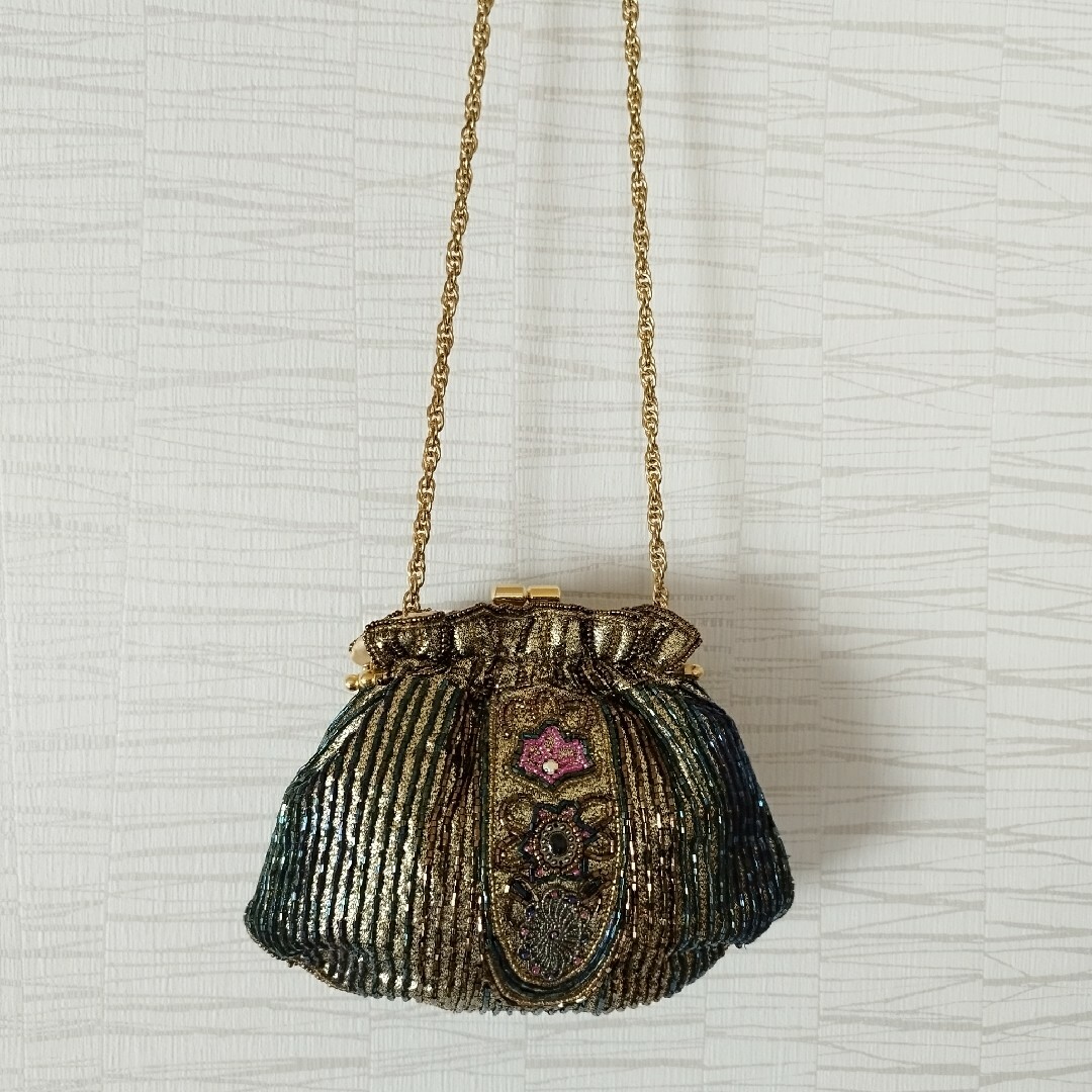 ビーズ がま口 チェーンショルダー バッグ パーティーバッグの通販 by