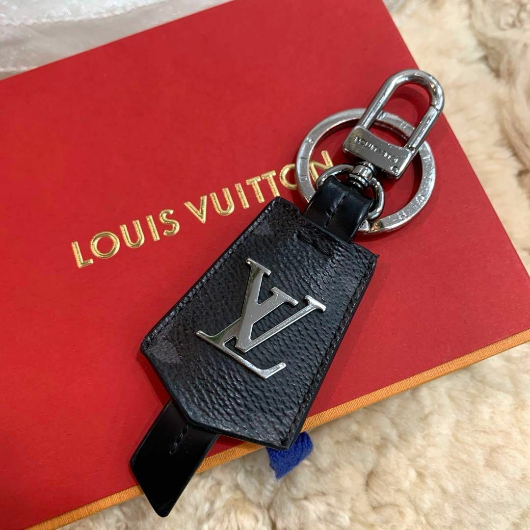 Louis Vuitton キーホルダー スタッズ付き 保存袋付き