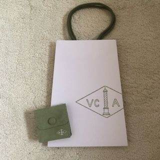 Van Cleef & Arpels（ポーチ）のフリマアイテム一覧